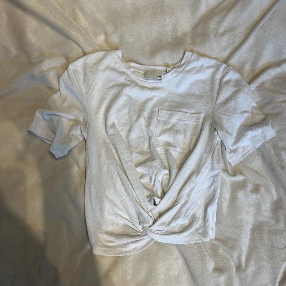 Wilfred Knot Tee
